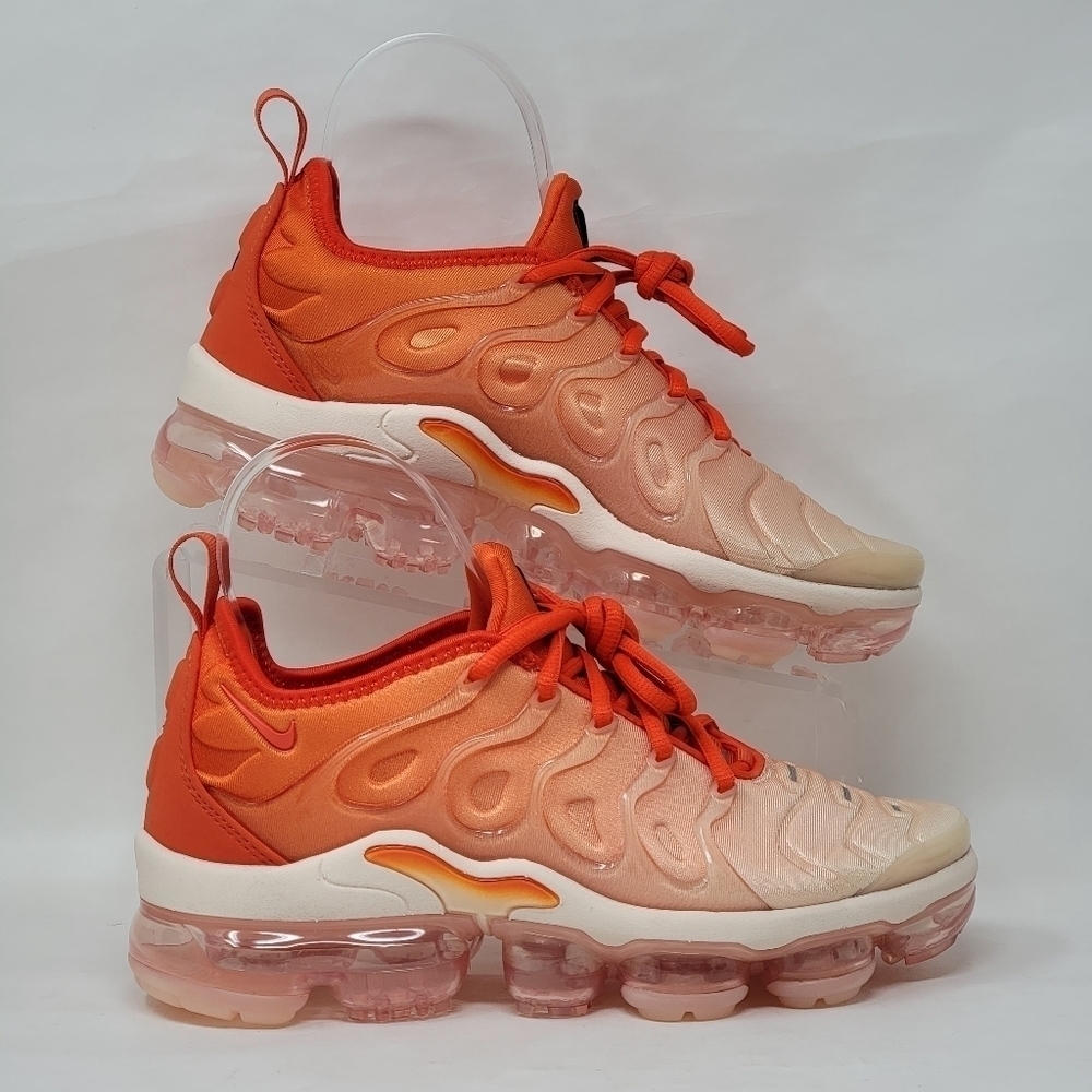 Nike Air Vapormax Plus Women's Size 6.5 Guava Ice Orange Sneakers DQ8588-800 New